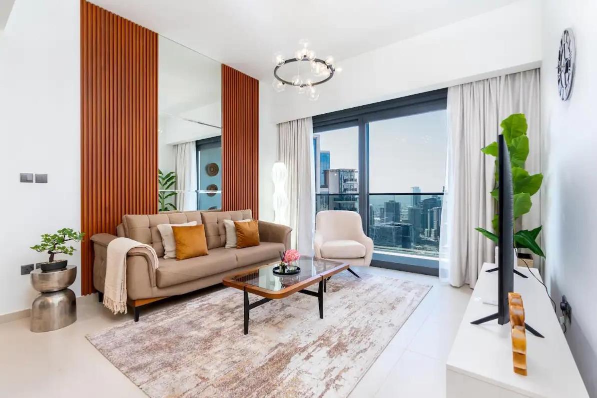 Mystic - Act One Tower Apartment Dubai Bagian luar foto